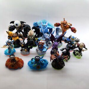 17 Skylander Lot/Bundle *Please Read Description*